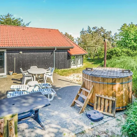Holiday home Amazing In Ringkobing With Kitchen Sondervig